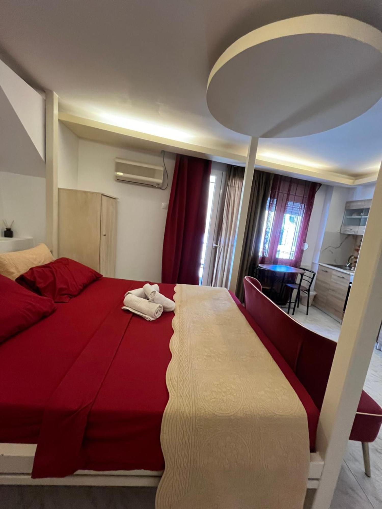 Papyrus City Centre Apartments Ираклио Екстериор снимка